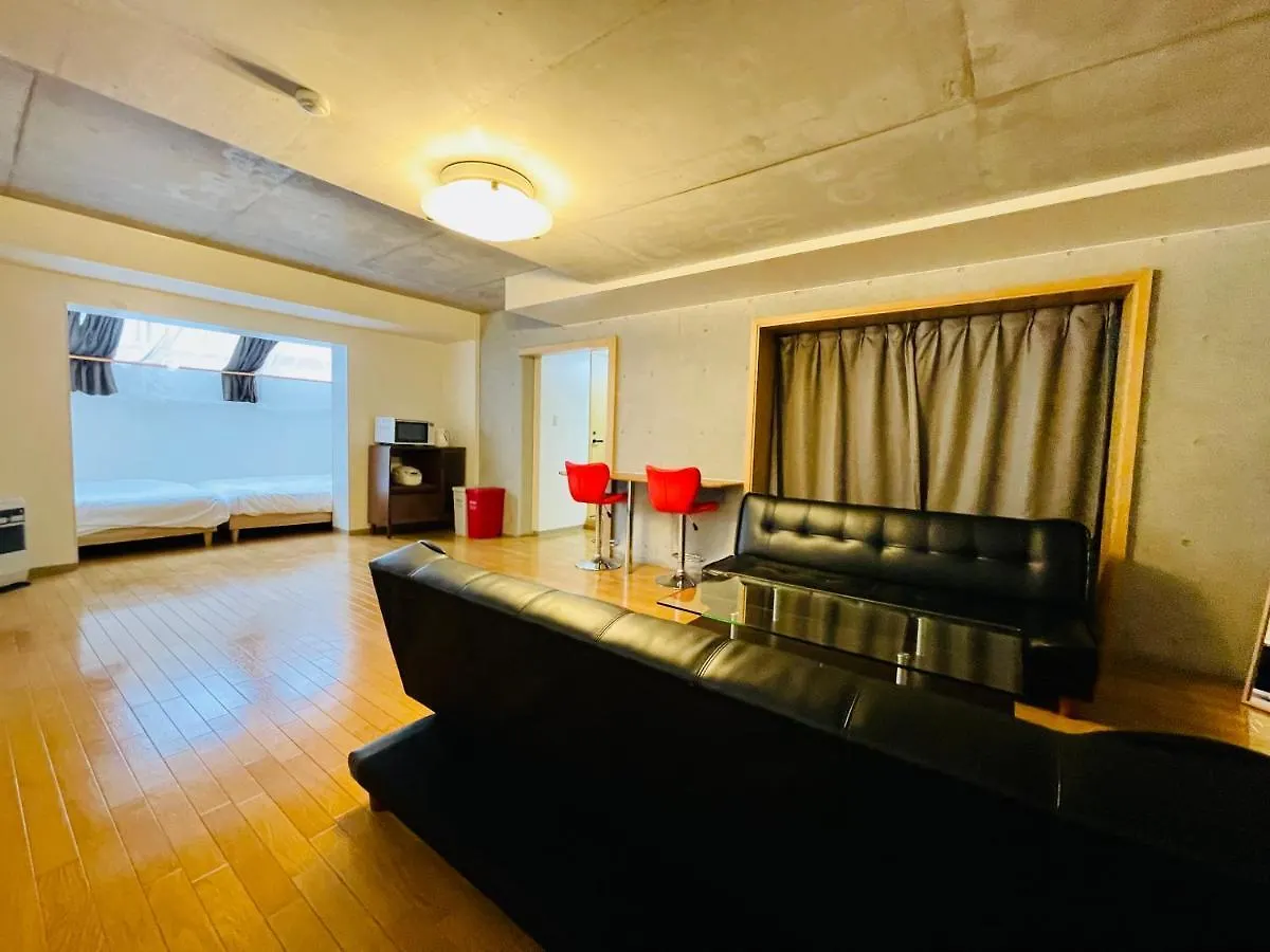 Apartment 1-1New Open 最大6名滞在可能な開放感のある空間 ペット滞在可能なアパートメント ガレージ完備 Sapporo